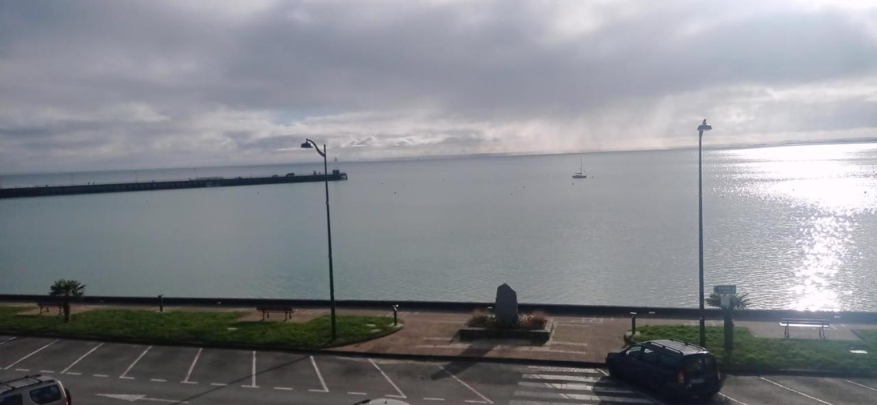 Le Querrien Hotel Cancale Bagian luar foto
