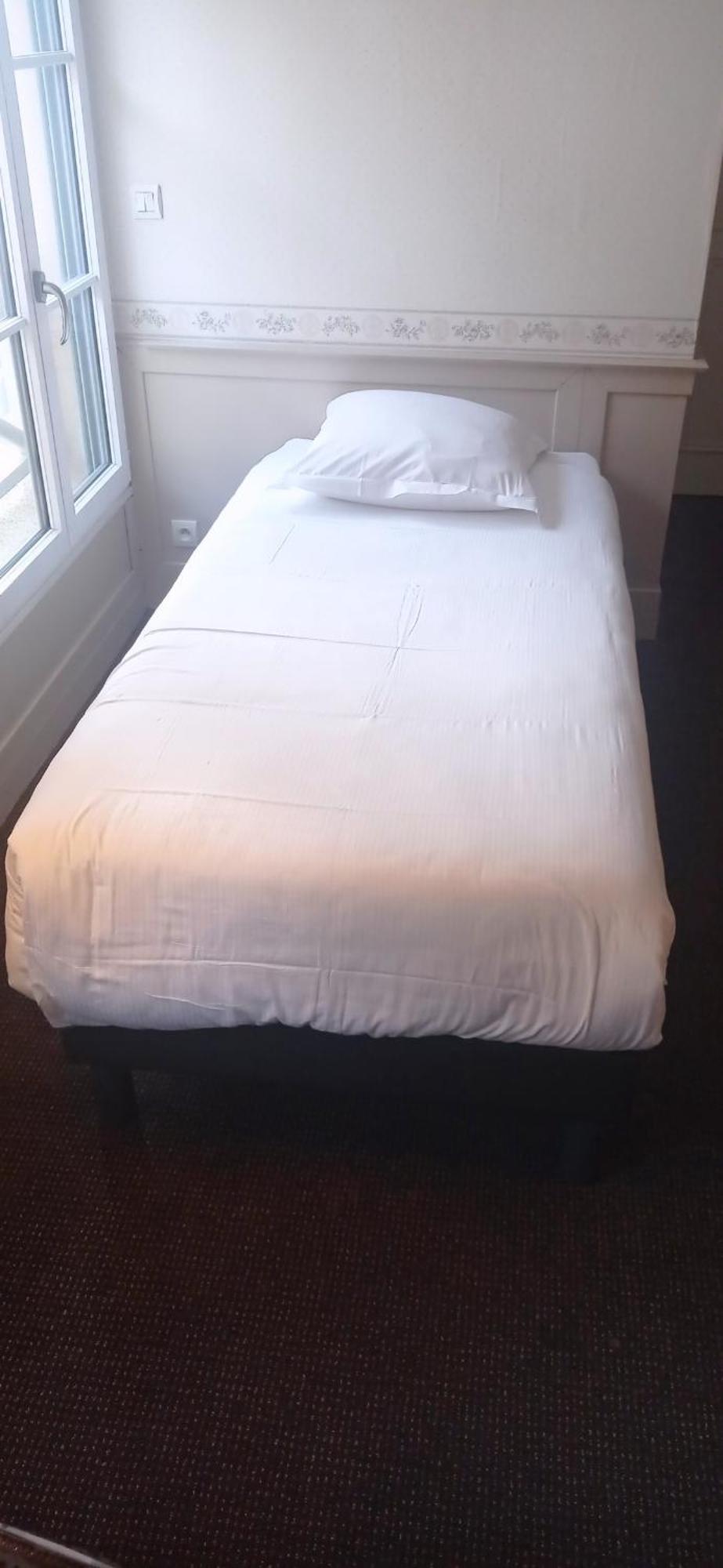 Le Querrien Hotel Cancale Bagian luar foto