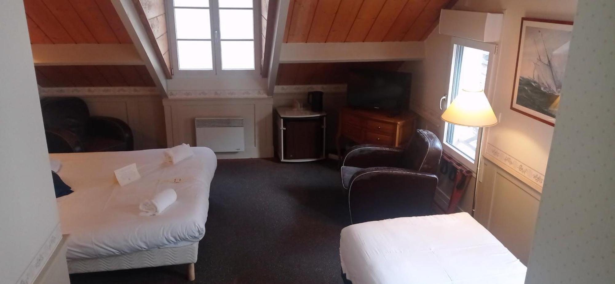 Le Querrien Hotel Cancale Bagian luar foto