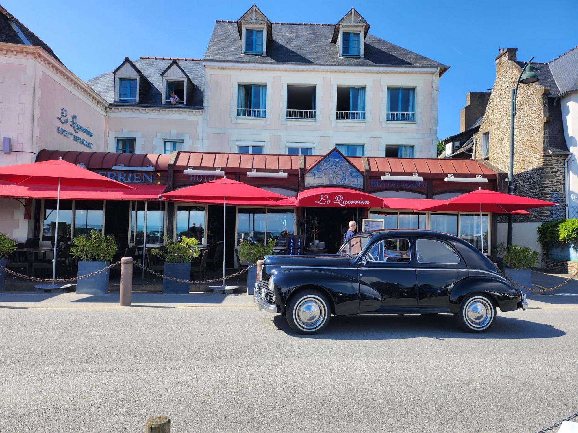 Le Querrien Hotel Cancale Bagian luar foto
