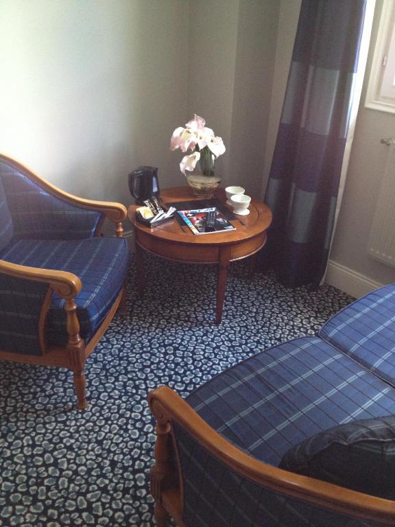 Le Querrien Hotel Cancale Ruang foto