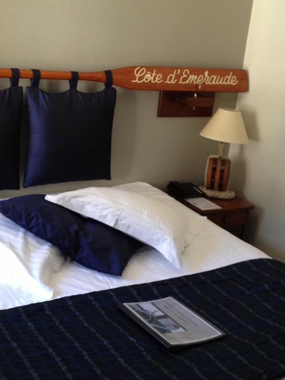 Le Querrien Hotel Cancale Ruang foto