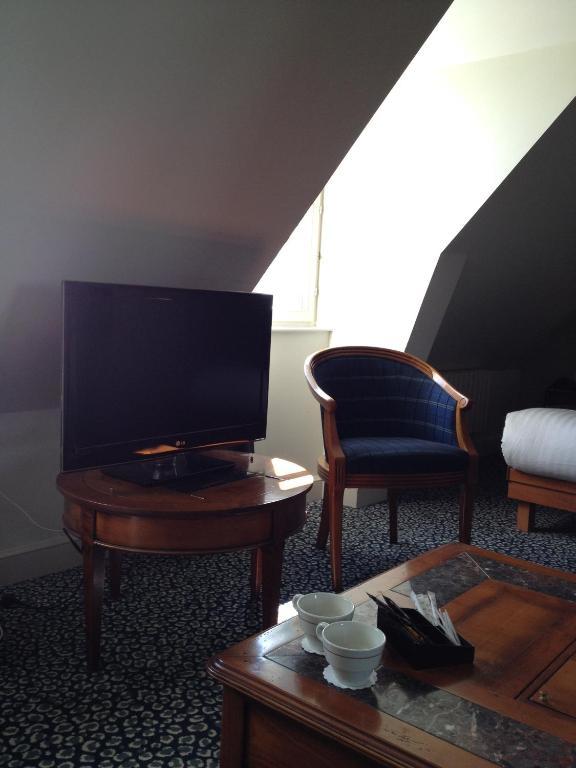 Le Querrien Hotel Cancale Bagian luar foto